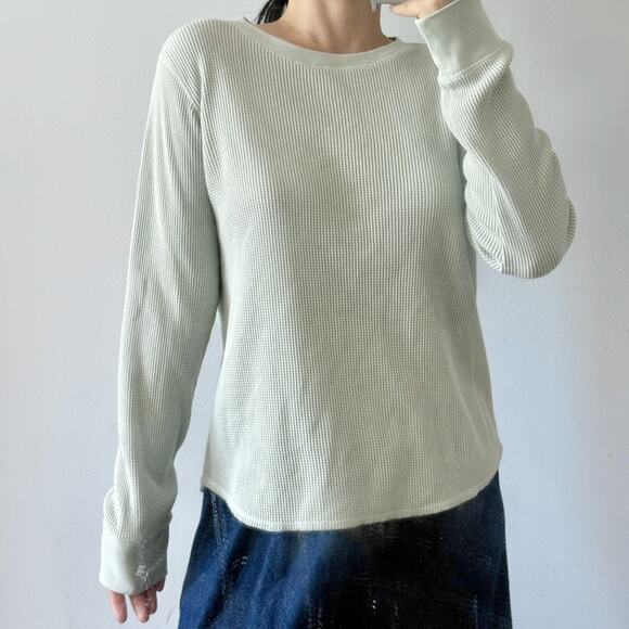 Uniqlo Tops - Uniqlo Waffle Knit Thermal Long Sleeve Shirt Women’s L Sage Green Crew Neck